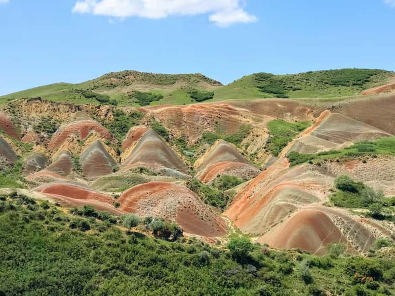 Tbilisi: Real Adventure – Gareja & Rainbow Desert 4x4 + Hike - The quick photo stop that sets expectations: Svanuri Castle