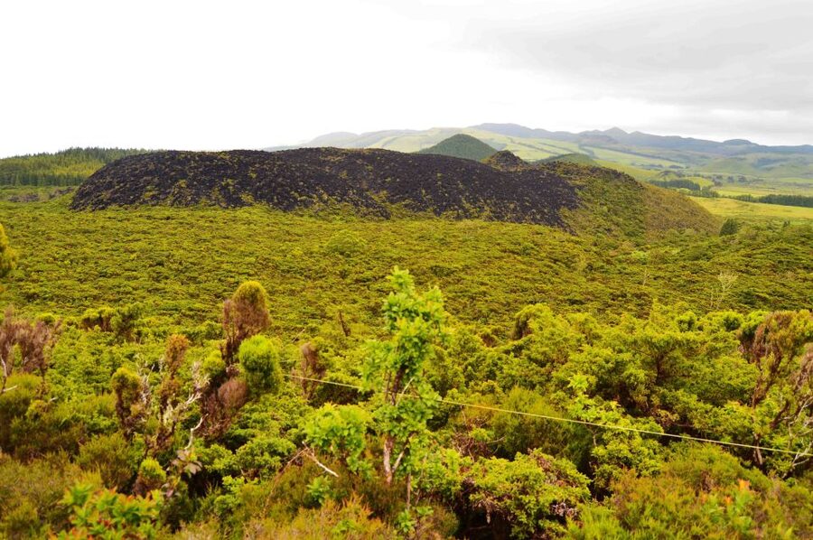 Terceira Island: Mistérios Negros Hiking - Your 5 km loop: how the landforms come in “chapters,” not random stops