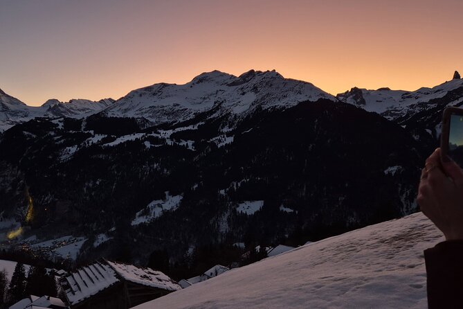 The best Sunset hike with Cheese Fondue - Meeting at Residence Eiger and the 3¾-Hour Flow