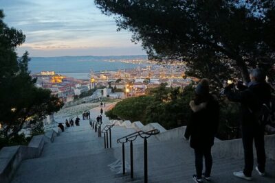 The Urban Hike of Marseille - Vallon des Auffes and the Corniche Kennedy: Fisherman Houses and Sea-Front Perspective