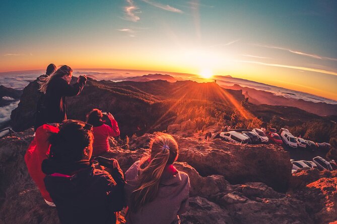 The Volcano Heart Tour: Hiking, Tasting and Sunset Experience - Stop 1: Pico de Bandama for volcanic scale