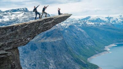 Trolltunga: Trolltunga Summer Hike - Starting in Skjeggedal: P2 meeting point and the P3 shuttle