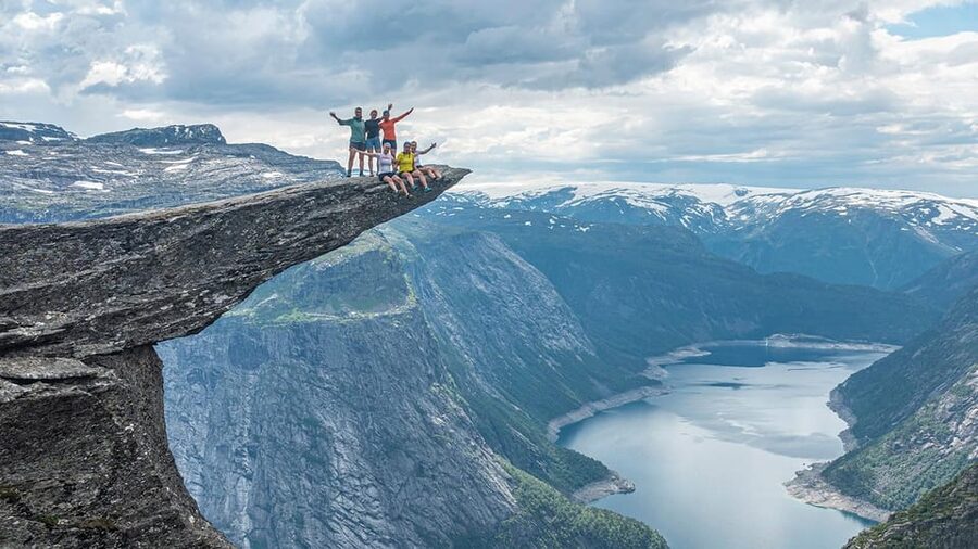 Trolltunga: Trolltunga Summer Hike - Guides can make or break this day (Anke, Marty, Barbara)