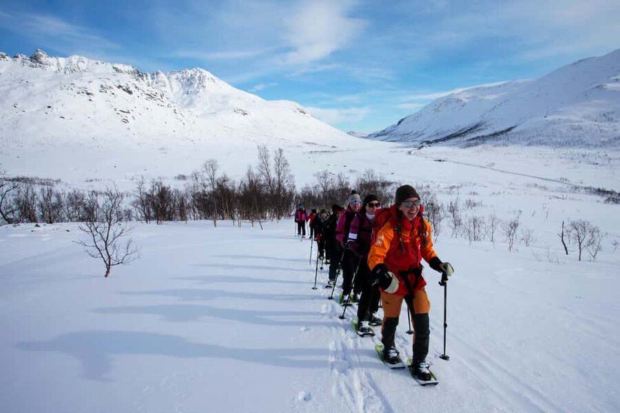 Tromsø: Guided snowshoe hill hike - A note on guides: the human side of the mountains