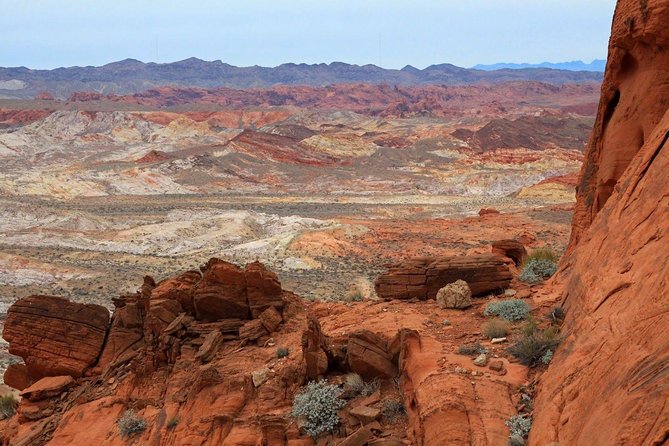 Valley of Fire Guided Hiking Tour From Las Vegas - Why Valley of Fire feels like a side trip from a different world