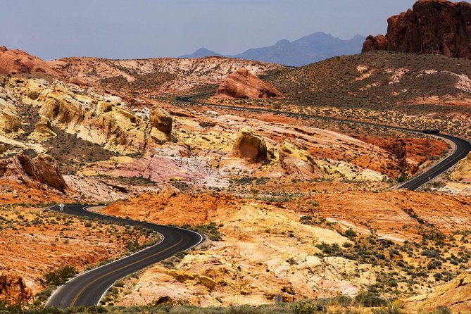 Valley of Fire Guided Hiking Tour From Las Vegas - What’s included, and what you still should bring