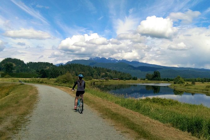 Vancouver Biking and Hiking Tour including Lunch - Guides Like Paul or Arman Make the Day Feel Personal