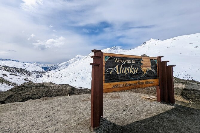 Wild Adventure Yukon Tour into Canada including City and Summit - Emerald Lake and the Carcross Desert: Two Stops, Two Moods