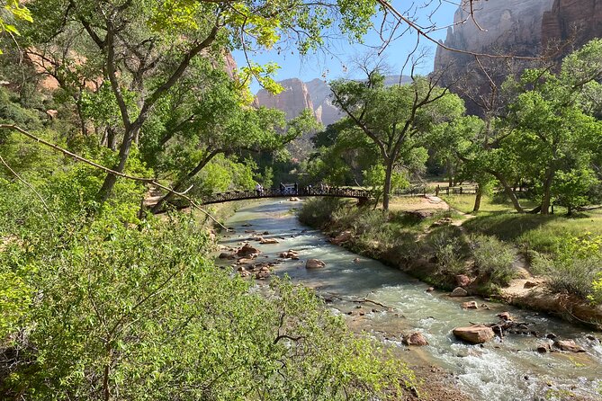Zion National Park: Private Guided Hike & Picnic - Why private feels easier in Zion Canyon