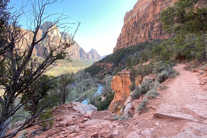 Zion National Park: Private Guided Hike & Picnic - Zion Canyon Scenic Drive: a quick orientation before the effort